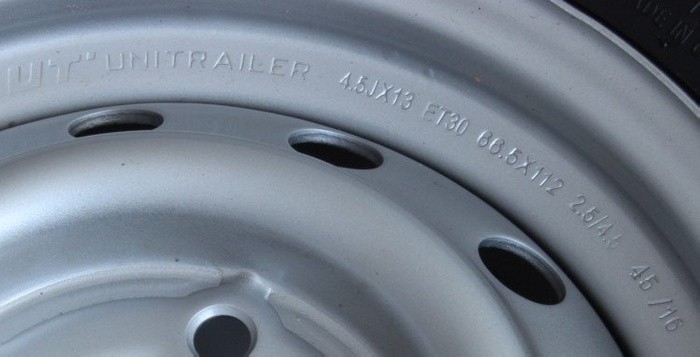 fre_pm_Roue-complete-165-R13C-96-94-jante-4-50JX13-ET-30-67MM-Unitrailer-renforcee-160_1_6.jpg